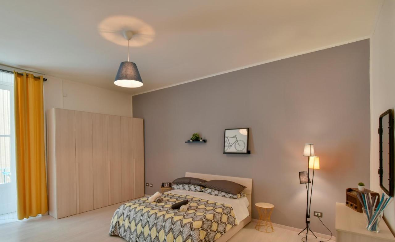Tasso Apartment Salerno Bagian luar foto