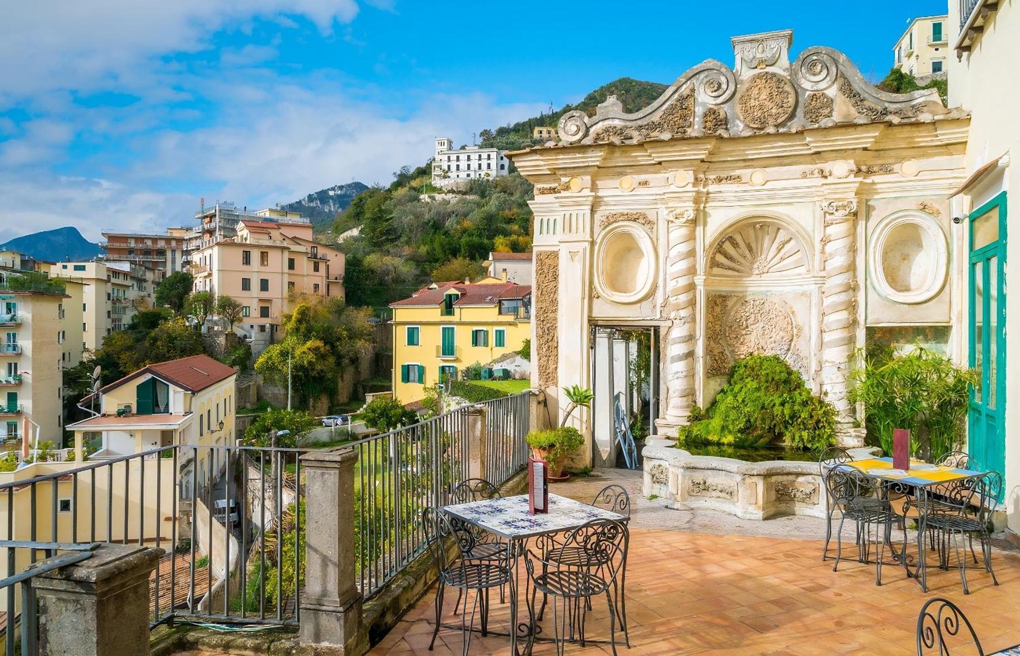 Tasso Apartment Salerno Bagian luar foto