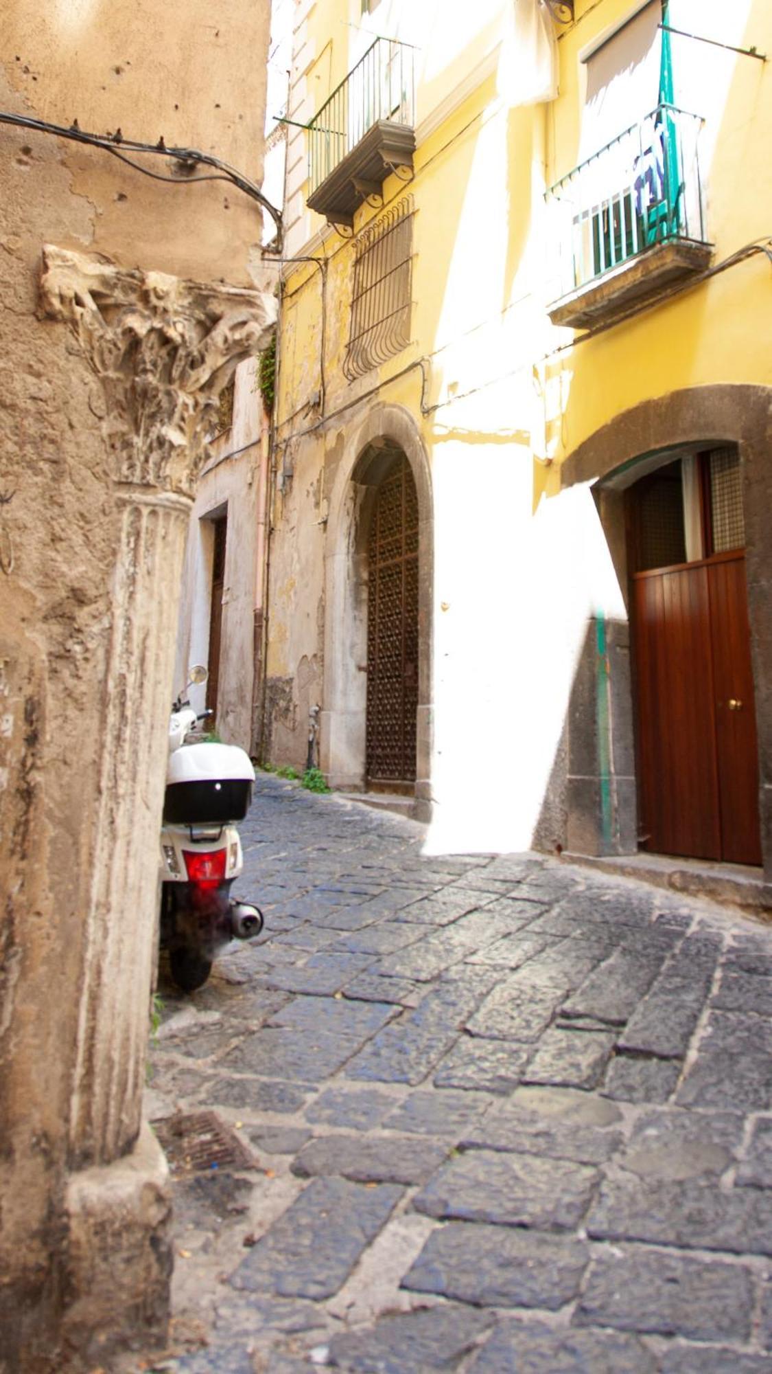 Tasso Apartment Salerno Bagian luar foto